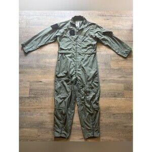 Greenbrier Industries men’s size 44R green summer fire resistant coverall flyers